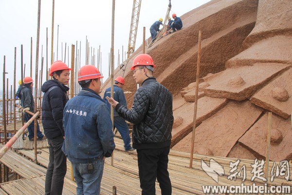現(xiàn)全球最大關(guān)公青銅雕像，目測(cè)宇達(dá)施工（圖）